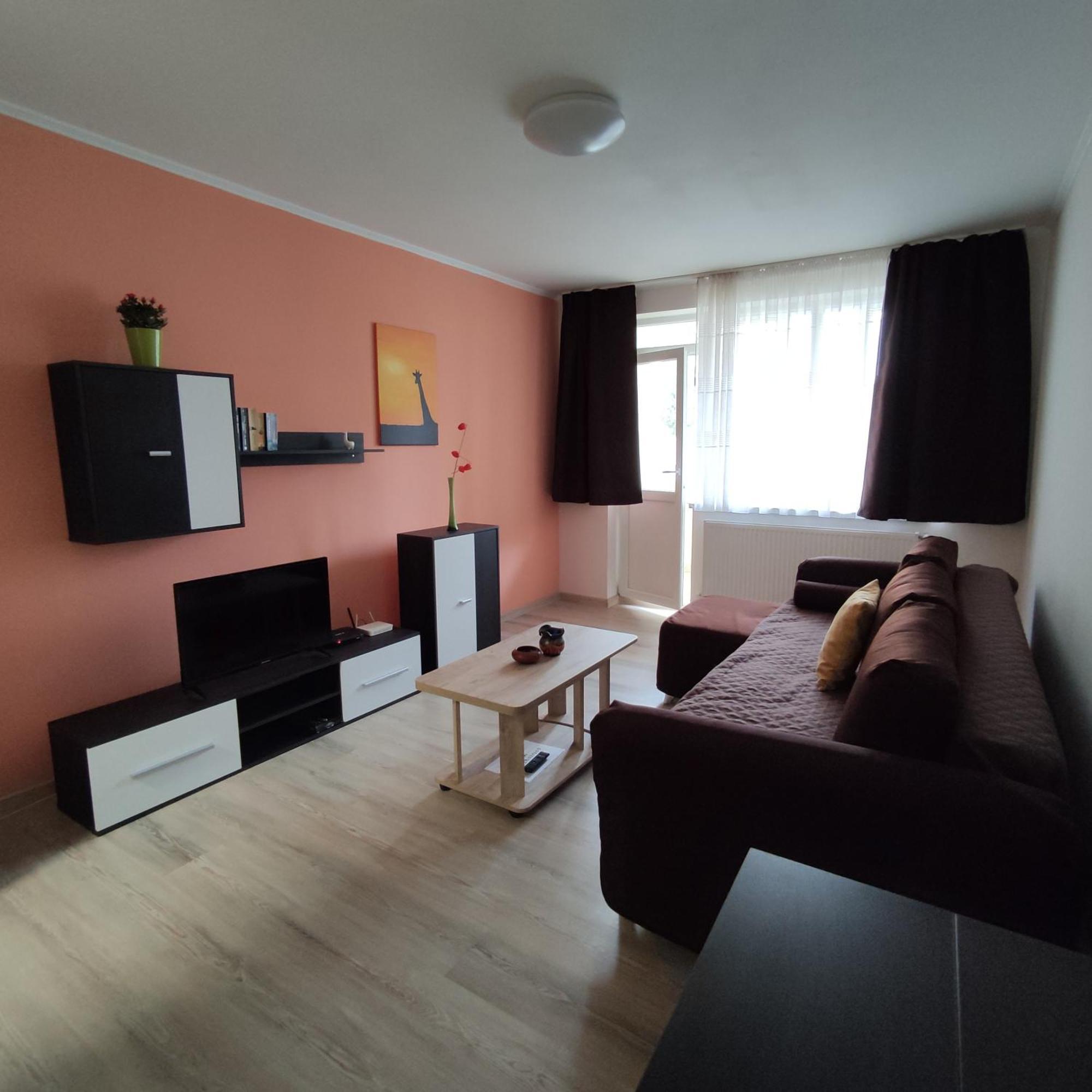 Zoldrebi Apartment Турда Екстериор снимка